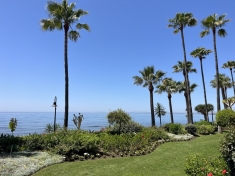 Tuinappartement Menara Beach € 2.350.000,-